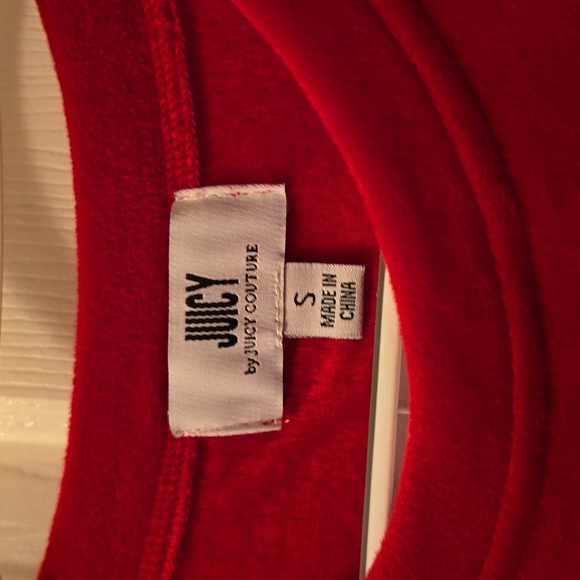 JUICY COUTURE WOMEN'S JUNIOR FUSCIA LONG SLEEVE VELVETEEN PULLOVER CREWNECK SMAL - Picture 5 of 16